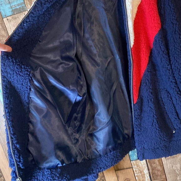 NWOT UGG medium fuzzy soft red white and blue jacket - Picture 12 of 16